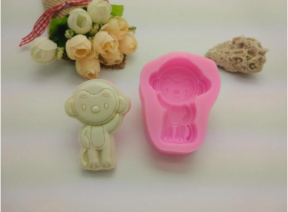 模具硅膠制品用什么才能清洗干凈 ？