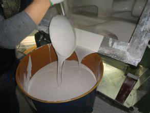 耐低溫模具硅膠能耐低溫多少度？
